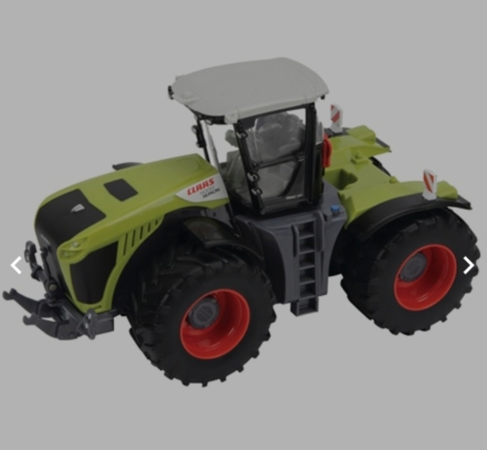 Britains Claas Xerion 5000 Tractor